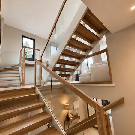 Villa Brand-new Exclusive House With Rooftop Terrace
